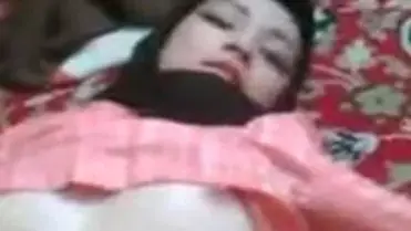 ABG Jilbab Pasrah di Entot poster