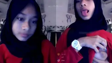 Bokep Jilbab ABG Jilbab Sange Melet Ometv Kost poster