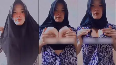 Bokep Jilbab Ukhti Nabilah Remas Dada Sendiri poster