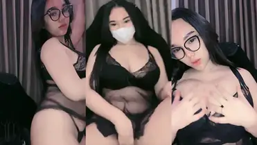 Bokep Live Ratu Glowing Pamer Lingerie Hitam Show poster