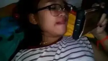 Di Genjot Sampe Becek Cewenya Main HP Aja poster