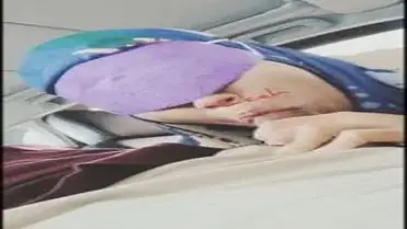 Jilbab Biru BJ Di Mobil poster
