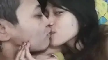 Koleksi Kemesraan Dua Gadis Cantik Bertato poster