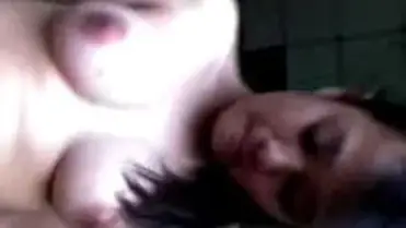 Masih Gadis Takut Ketahuan Ngentot poster