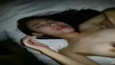 Momen Kepolosan Gadis Muda Baru Belajar poster