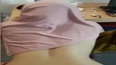 Paling Suka Cewe Pake Hijab Pink poster