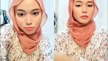 Ukhti Cantik Imut Suka Colmek poster