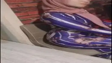 Ukhti Gamis Ungu Sepong Om Om poster