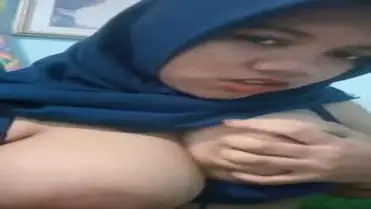 Ukhti Hijab Biru Tobrut Desah Keenakan Sange poster